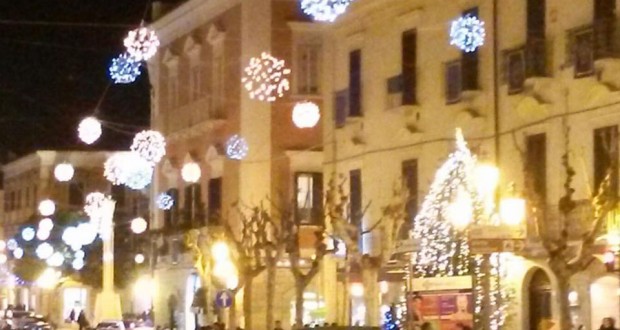 Addobbi Natalizi 202016.Il Comune Cerca Sponsor Per Addobbare Il Centro A Natale Terni Life